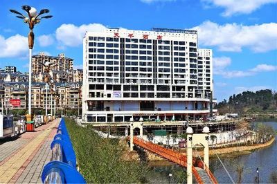 开阳金湖天平酒店广告语征集活动火爆进行中!投票通道将于今晚十二点准时开启!